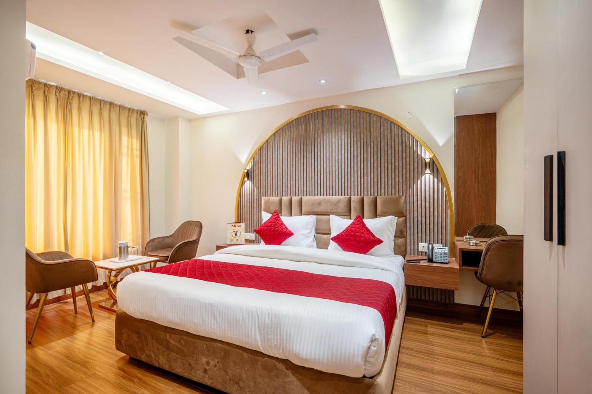 Hotel Avaas - Faiz Road Karol Bagh Delhi  Exterior foto